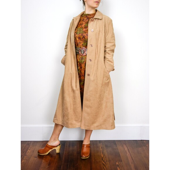 1970s Camel Trench Coat Size Medium 70s Minimalist Jacket Tan Wrap Trench Coat - Picture 2 of 10